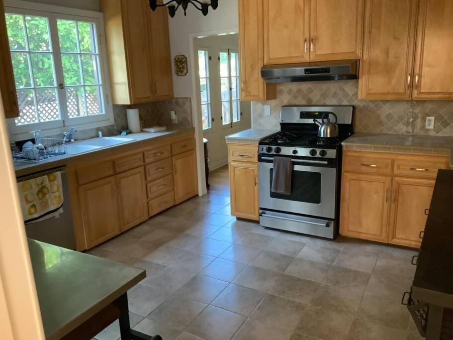 House, Walking Distance From Universal Studios Λος Άντζελες Εξωτερικό φωτογραφία